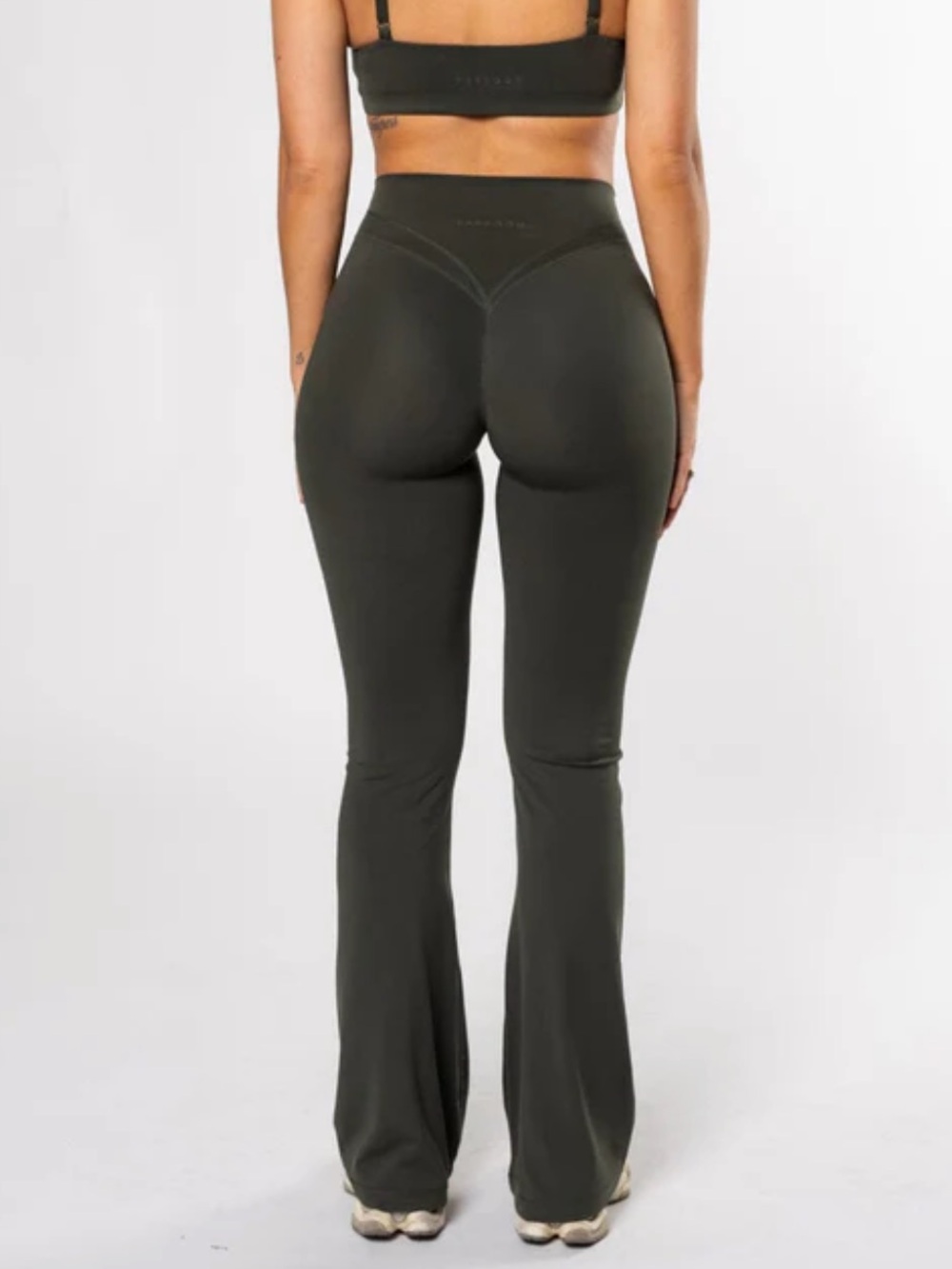 NIB Reluna™ Icon High-Rise Sculptseam® Plus Flare Legging 34"